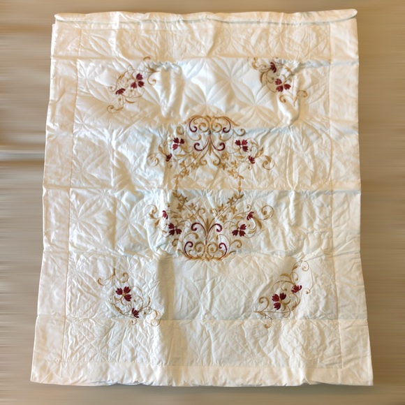 CLASSIC HOME Standard Sham pair | 20 in x 26 in - Picture 5 of 6